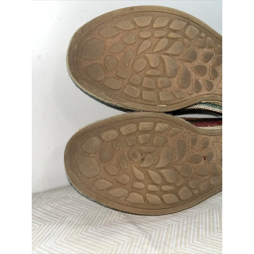 BOC Born Womens Franki Espadrille Flats Sz 6M Striped Slip On Shoes Comfort 90's